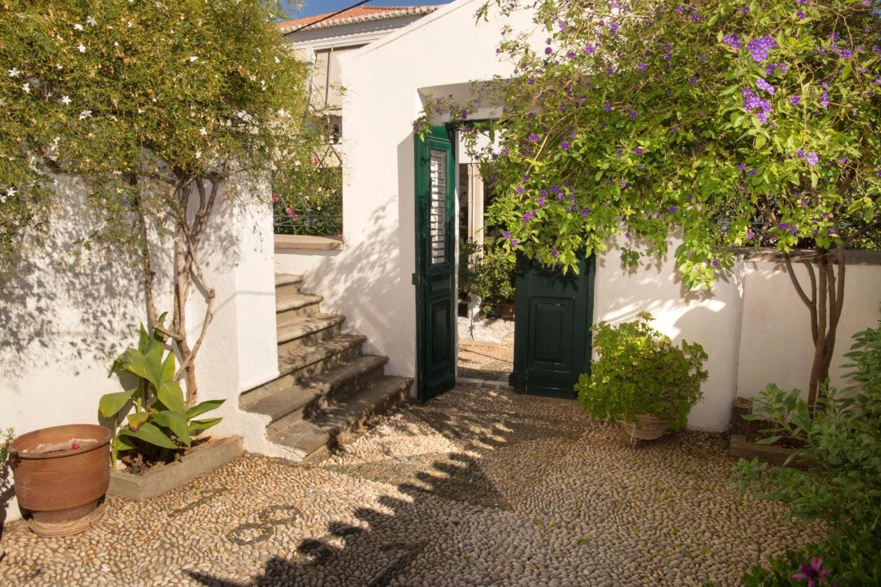Вілла 1861 Mansion Spetses Екстер'єр фото