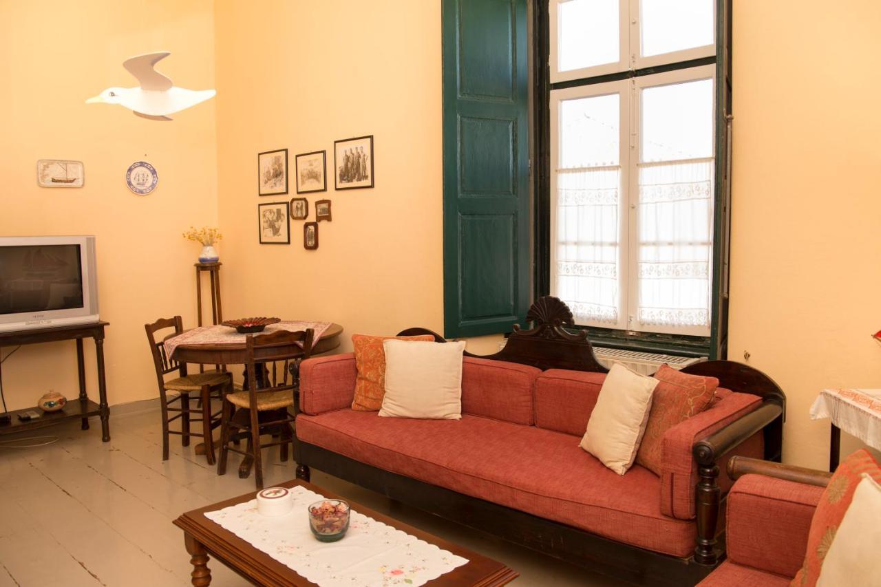 Вілла 1861 Mansion Spetses Екстер'єр фото